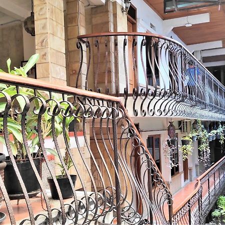 Arwiga Hotel Bandung Exterior photo