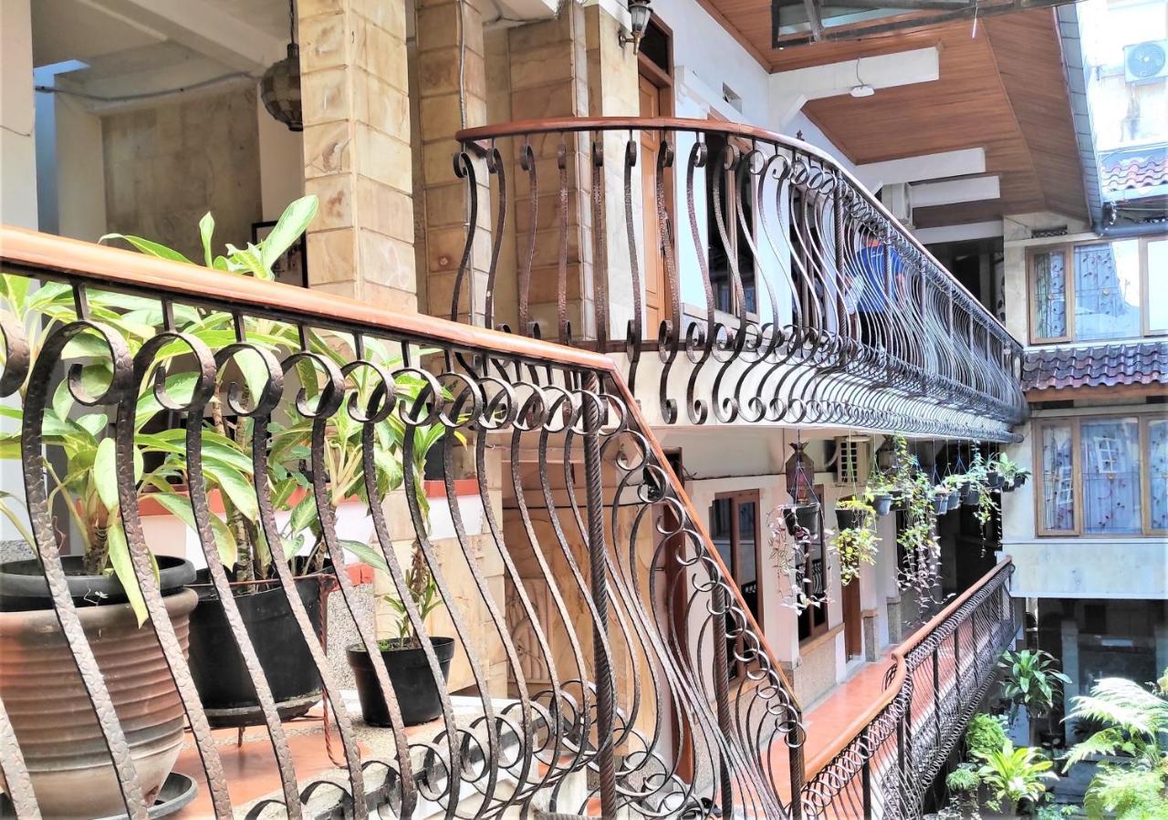 Arwiga Hotel Bandung Exterior photo